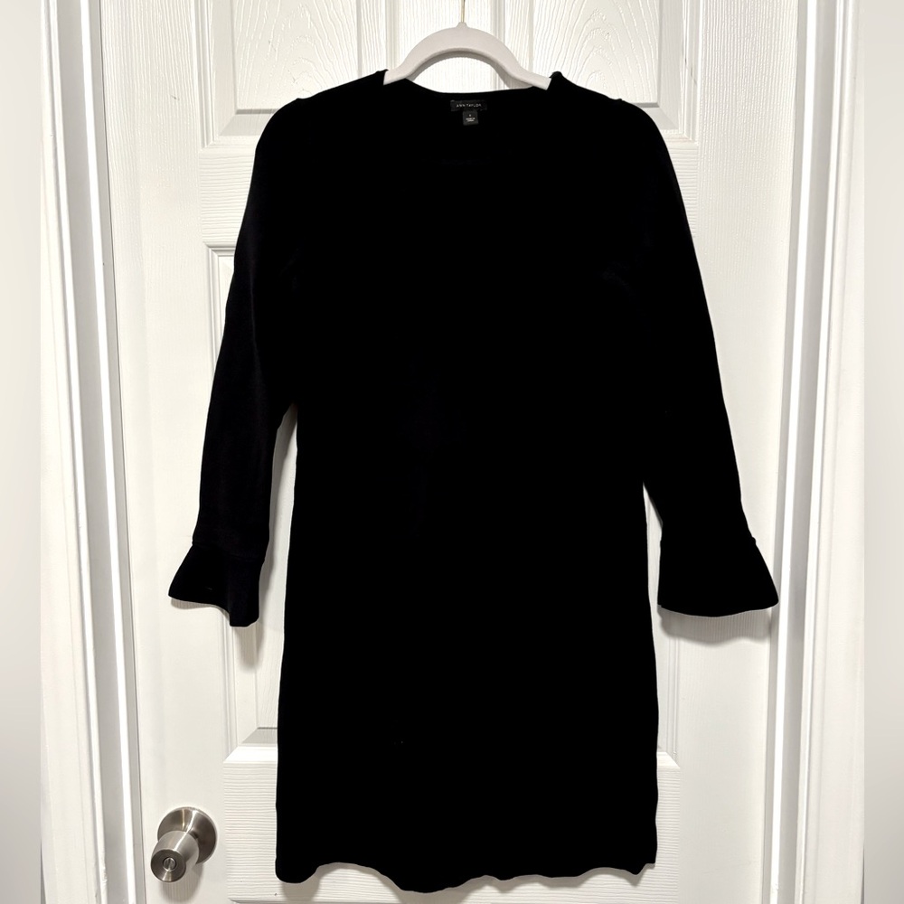 Ann Taylor Women’s Size S Black Dress